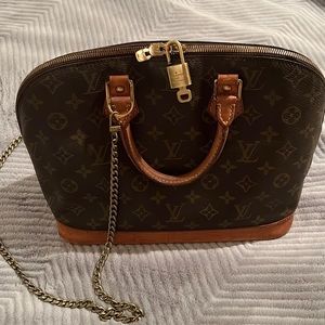 💎Authentic Louis Vuitton Alma PM 💎 with 🔒 and 🔑 included! Vintage 1997!